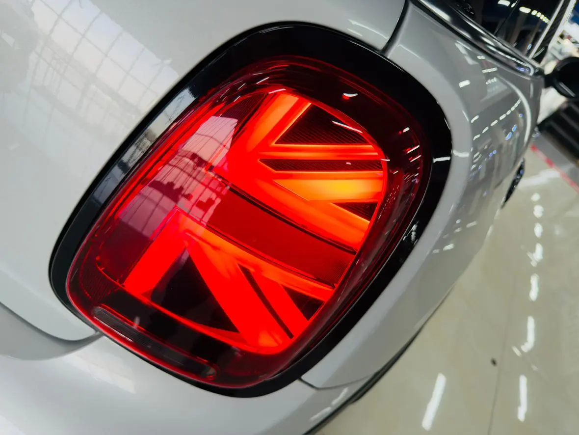MINI MINI JCW 2.0T JOHN COOPER WORKS