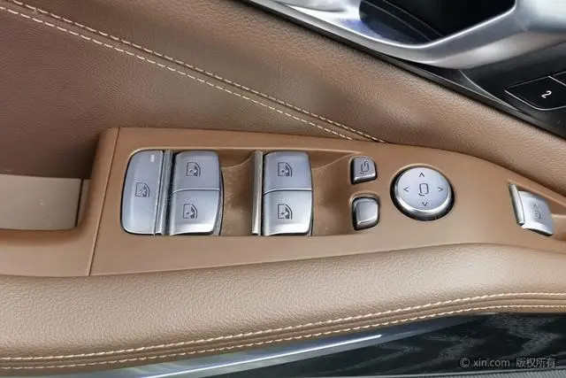 BMW BMW X7 xDrive40i Leading Luxury Set