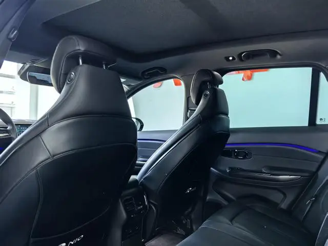 NIO NIO ES6 420KM sports version