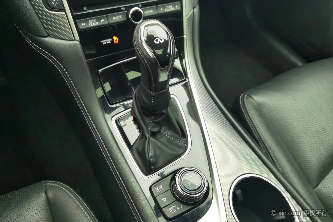 Infiniti Infiniti Q50L 2.0T Premium Version Country V