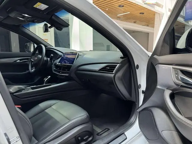 Cadillac Cadillac CT5 28T luxury