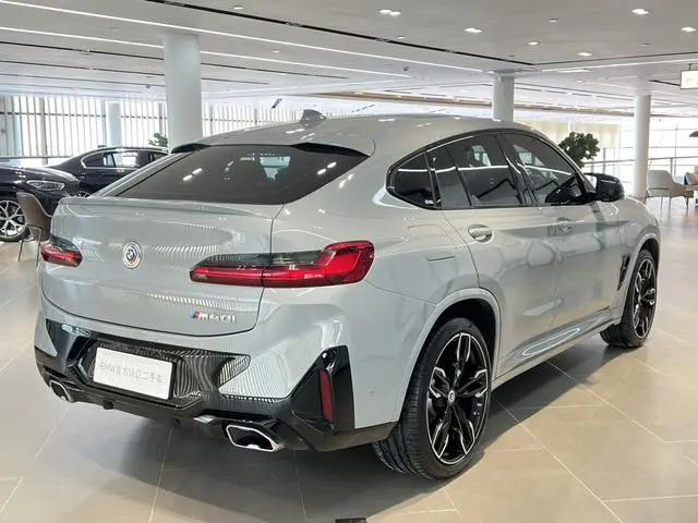BMW BMW X4 M40i