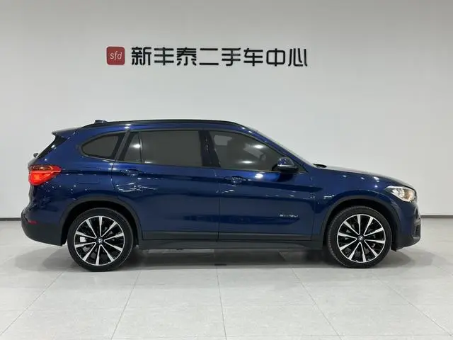 BMW BMW X1 sDrive18Li fashion type