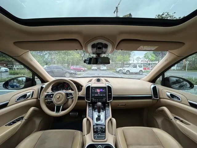 Porsche Cayenne Cayenne Platinum Edition 3.0T