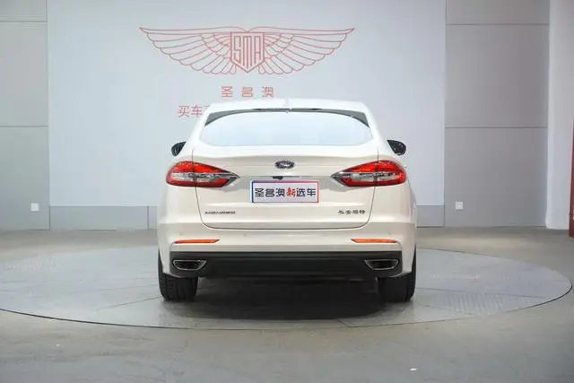 Ford Mondeo EcoBoost 180 fashion type
