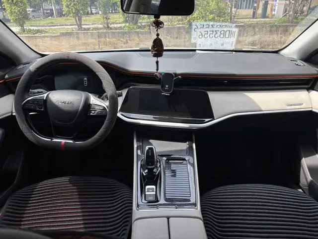Dongfeng Fengshen Yi Hyun MAX 1.5T super cool Trendy Dad Version