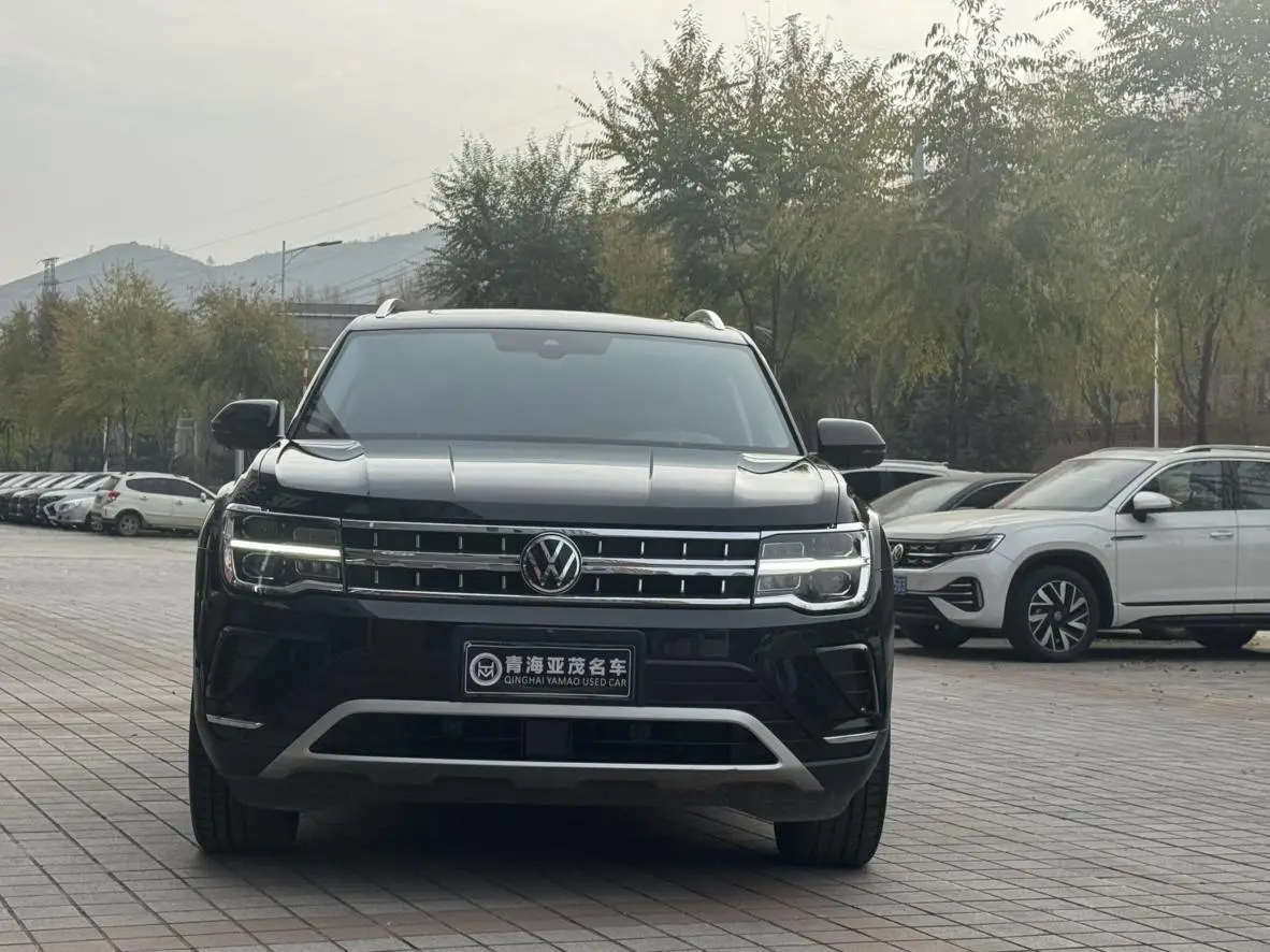 Volkswagen Tourang 380TSI four-wheel drive Premium Deluxe Edition
