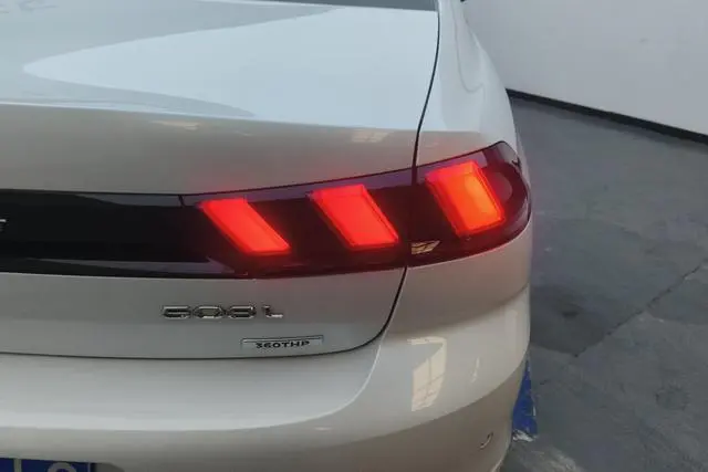 Peugeot Peugeot 508L 360THP PureTech Pioneer Edition