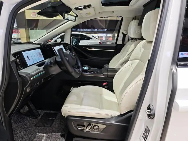 GAC Trumpchi E9 PHEV 2.0TM Master