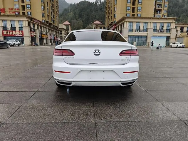 Volkswagen Volkswagen CC 330TSI Charm Edition Country VI