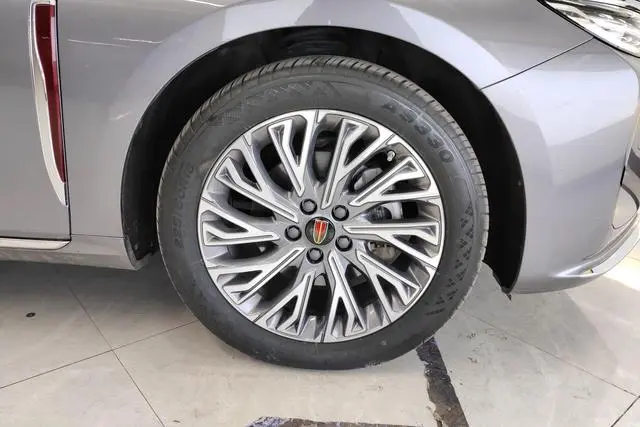 Hongqi Hongqi H5 2.0T Automatic Zhilian Qichang Version