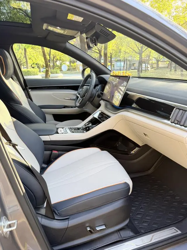 BYD Song PLUS DM DM-i 110KM two-wheel drive flagship PLUS 5G version