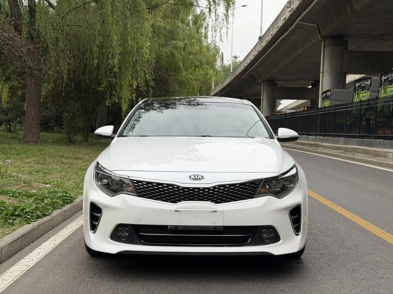 Kia Kia K5 1.6T automatic LUX