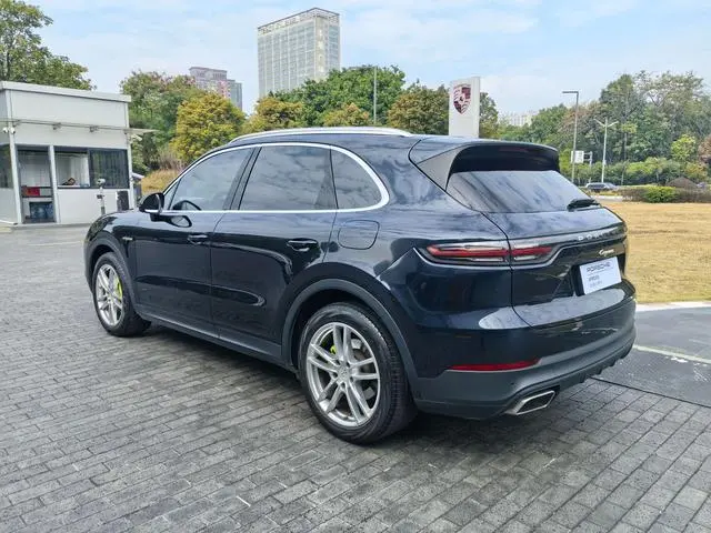Porsche Cayenne E-Hybrid Cayenne E-Hybrid 2.0T