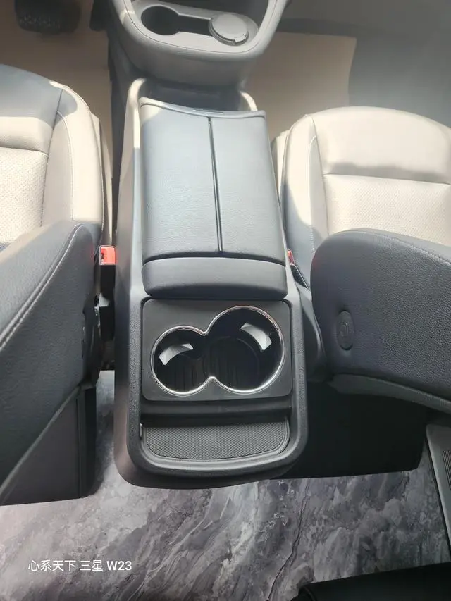 Mercedes-Benz Vito 2.0T Business Edition 7 Seats