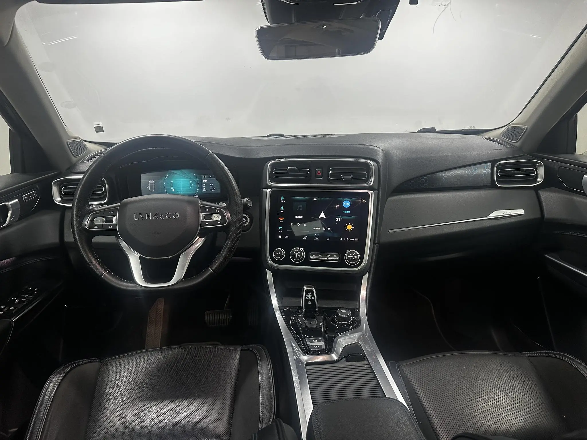 LYNK & CO Lynk &Co. 01 EM-P 1.5T Jin Pro Country V