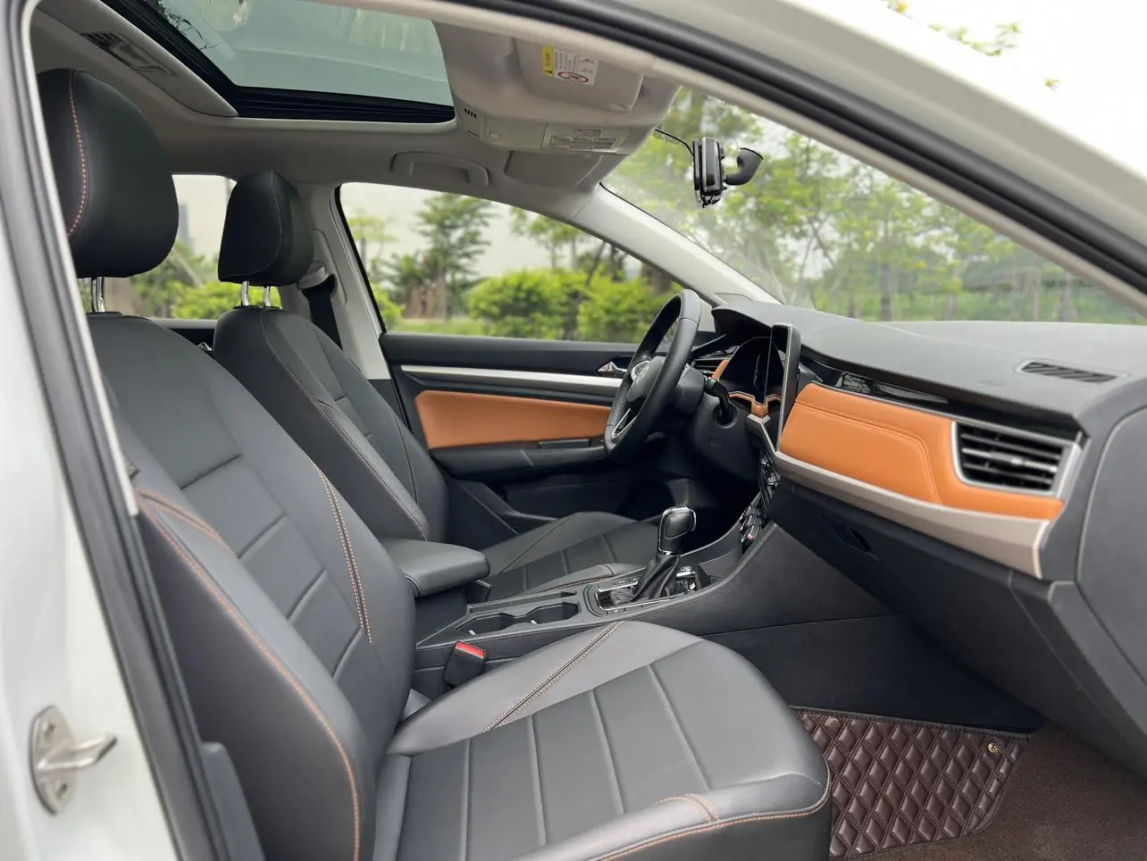 Volkswagen Bora 200TSI DSG Yuexing Edition