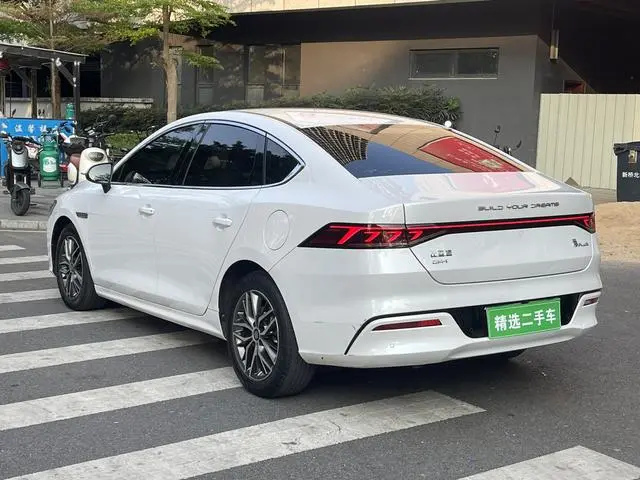 BYD Qin PLUS DM DM-i Champion Edition 55KM Transcendent Type