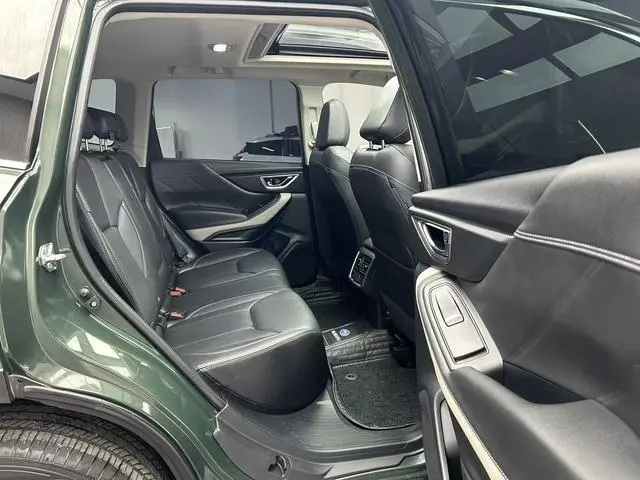 Subaru FORESTER Forester 2.0i AWD Deluxe Edition EyeSight