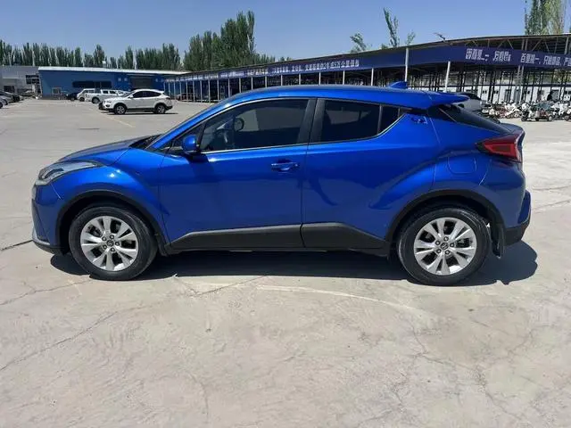 TOYOTA IZOA 2.0L Yichi Version