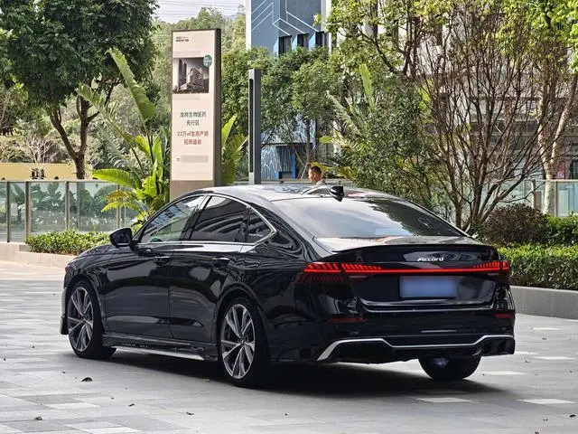Honda Accord Rui*T Dynamic 260TURBO Excellent Edition