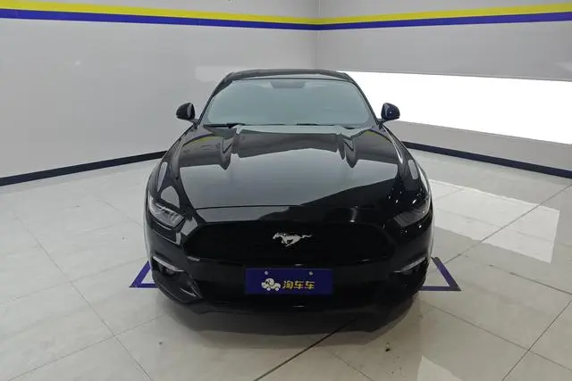 Ford Mustang 2.3T Performance Version