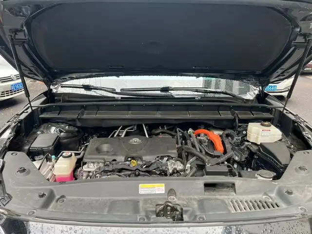 TOYOTA Highlander Dual-engine 2.5L four-wheel drive deluxe edition 7-seater