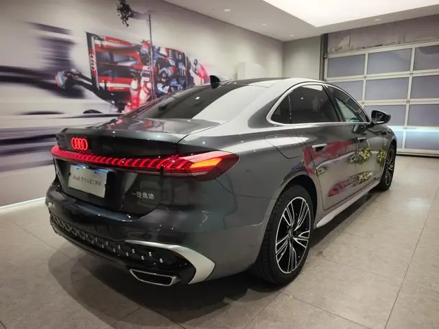 Audi Audi A5L 2.0T Qiankun Smart Driving Version