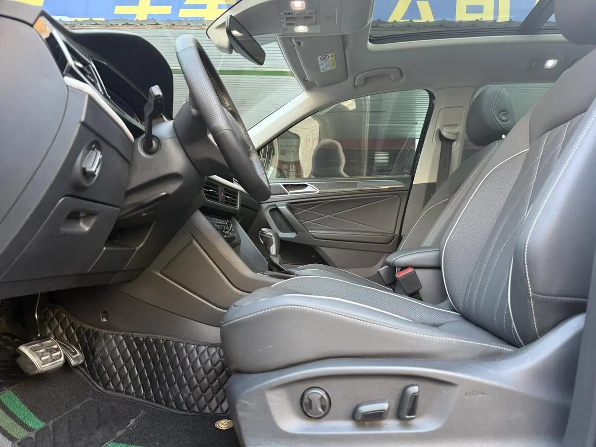 Volkswagen Tiguan L 330TSI automatic two-wheel drive R-Line Premium edition