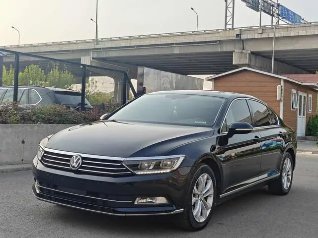Volkswagen Magotan 330TSI DSG luxury Country V