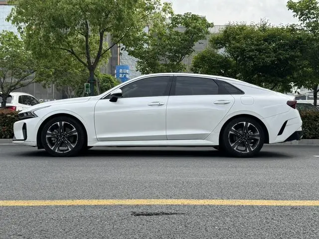 Kia Kia K5 380T GT-Line Premium Technology Edition