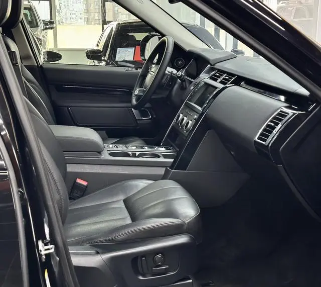 Land Rover discover 3.0 V6 HSE