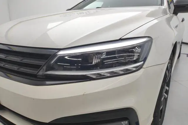 Volkswagen Lingdu 280TSI DSG Comfort Edition Country VI