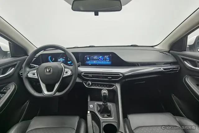 Changan Yidong PLUS 1.6L GDI manual luxury