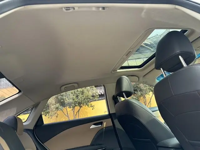 Chevrolet Cruze 320 automatic Enjoy Skylight version