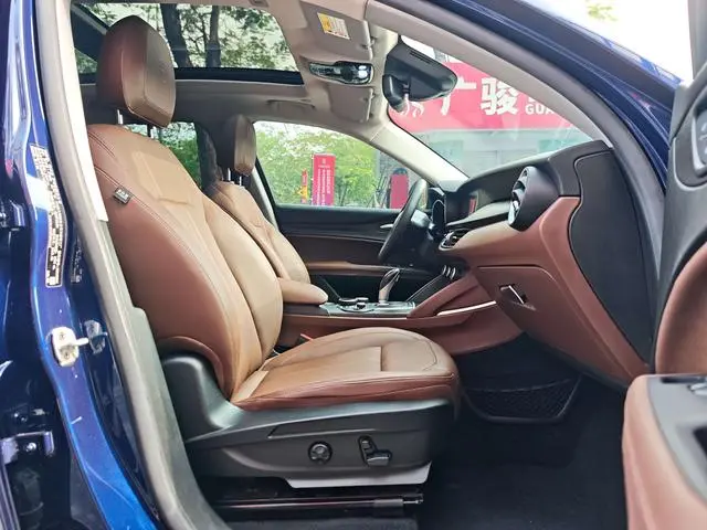 Alfa Romeo Stelvio 2.0T 200HP Elite Edition