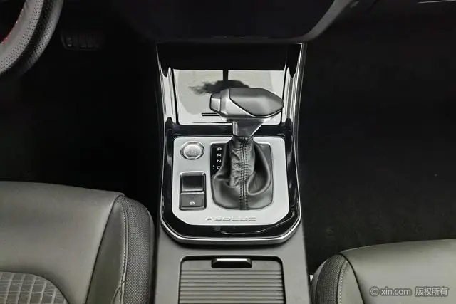 Dongfeng Fengshen Yi Hyun GS 230T automatic cross-mesh version