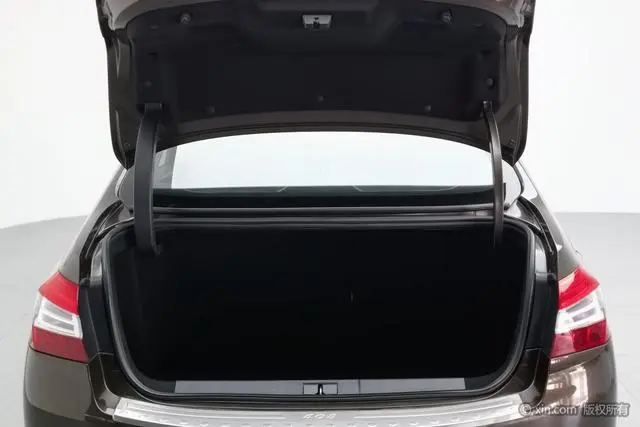 Peugeot Peugeot 408 1.6T Automatic Deluxe Edition