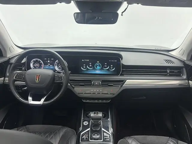 Hongqi Hongqi HS5 Facelift 2.0T Zhilian flag enjoy four-wheel drive version