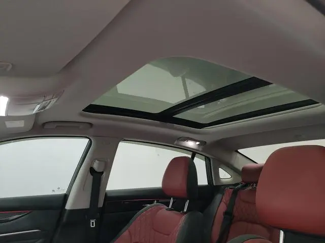 Dongfeng Fengshen Yi Hyun MAX 1.5T Super Cool Trendy Dad Version