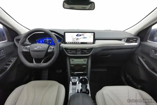 Ford Ruiji EcoBoost 245 four-wheel drive Jiaxiang model