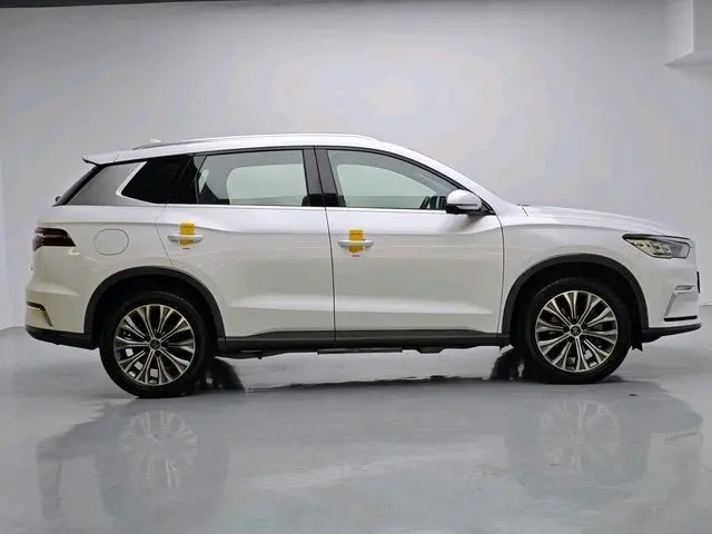 BYD Song Pro DM DM 1.5T four-wheel drive performance version flagship model