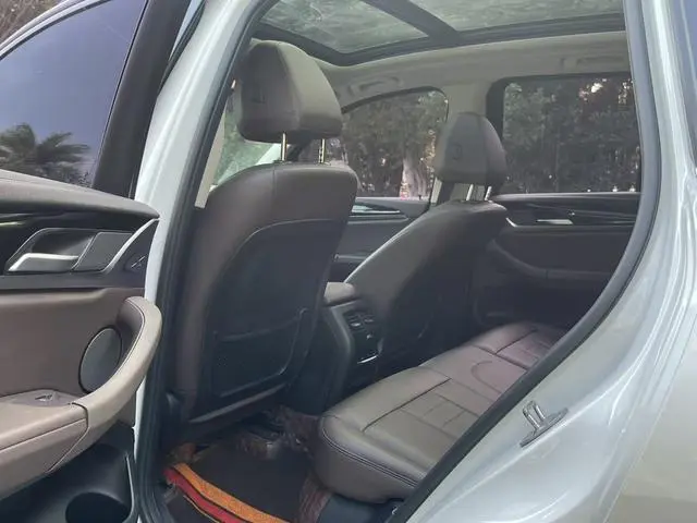 BMW BMW X3 xDrive25i M sports suit