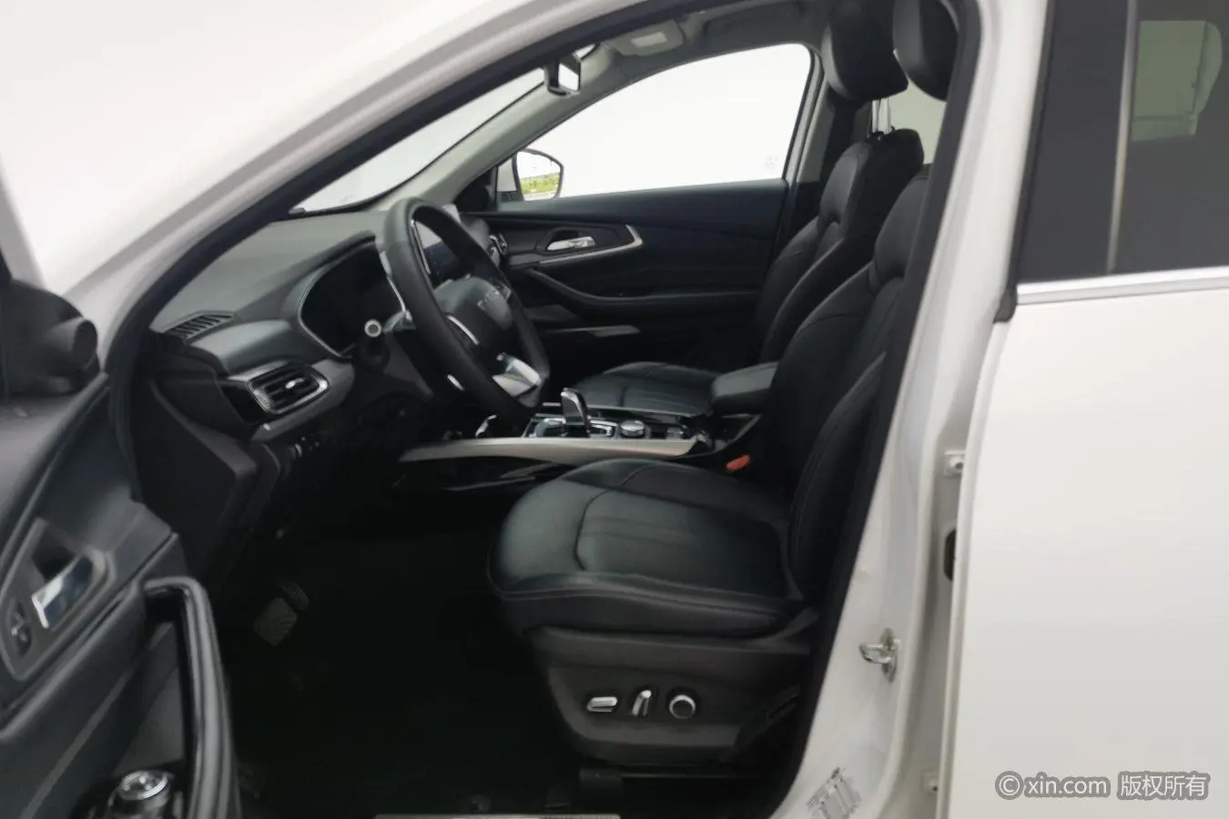 EXEED Xingtu Lingyun 1.6T two-wheel drive star version