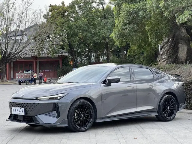 Changan Changan UNI-V 1.5T Premium Sports type