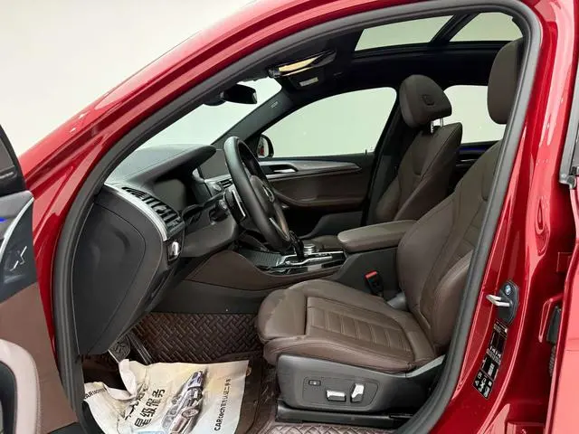 BMW BMW X4 xDrive25i M Sports Yao Ye Suit