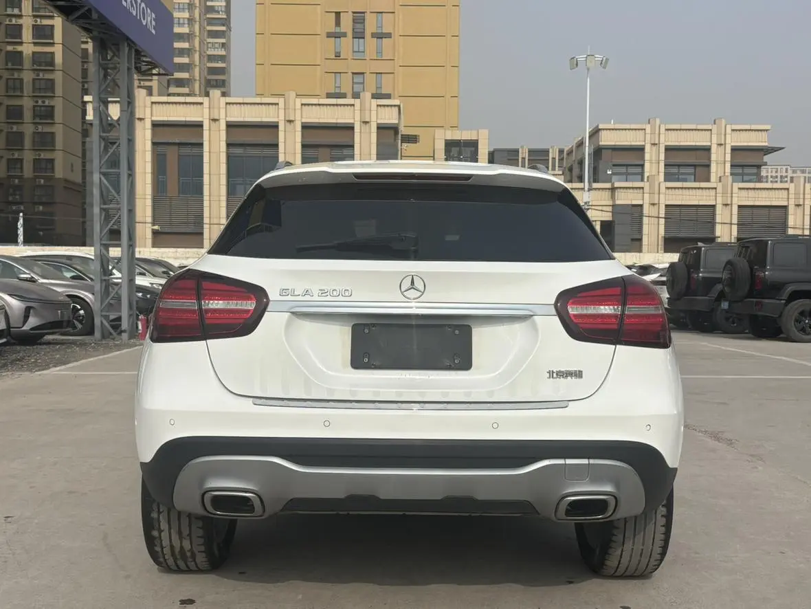 Mercedes-Benz Mercedes-Benz GLA GLA 200 dynamic type