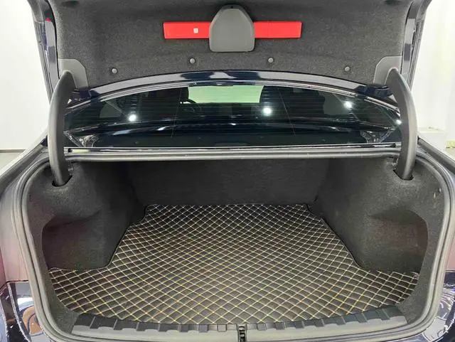 BMW BMW 3 Series 325Li M sports suit