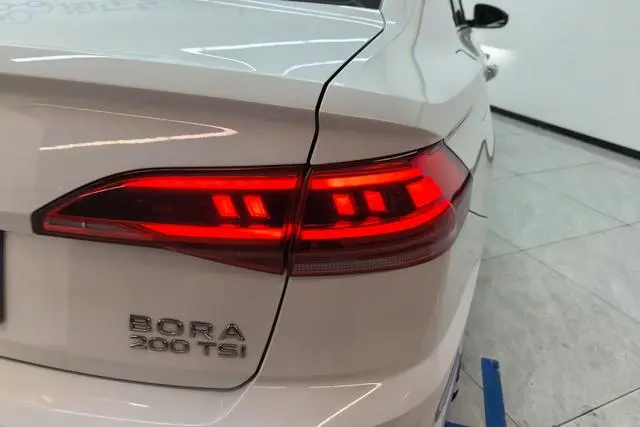 Volkswagen Bora 200TSI DSG Yuexing Edition