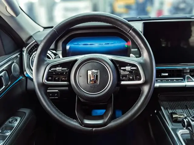 Tank Tank 400 Hi4-T Off-road version